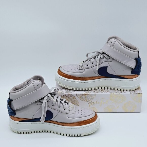 Nike Air Force 1 High Womens 7 High-Top Sneakers Gray Purple Gum Sole Streetwear - Picture 5 of 13